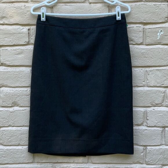 Take 50% OFF- Regeneration Fresh Approach By CINTAS  Women's Black Skirt, Size-4 - Picture 1 of 6